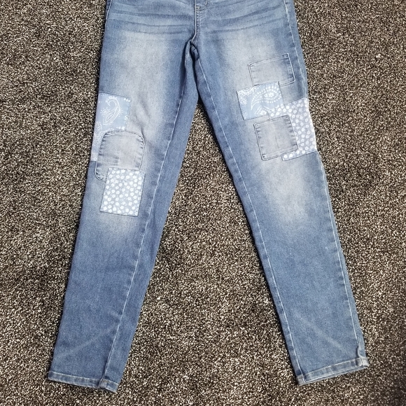 Justice Patched jeans - Picture 2 of 4